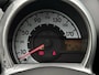 Peugeot 107 1.0 Envy 5drs 5-Deurs | Airco | Lederen Stuurwiel | Radio/ Bleutooth | Unieke Kleur | Mistlampen voor | Centrale Deurvergrendeling