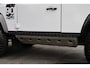 Land Rover Defender 2.2 D SW 90 Adventure Limited Edition | LED KOPLAMPEN | UNIEKE BODEMBESCHERMINGSPLATEN AF FABRIEK | YULONG WHITE PREMIUM METALLIC | BTW VRIJ |
