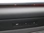 BMW 5-Serie Touring 530e Business Edition 252PK matrix led, trekhaak, head-up display, panoramadak, achteruitrijcamera, alarm, lederen bekleding, stoelverwarming, keyless, side assist, elek. bedienbare achterklep, 19" lichtmetaal