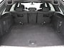 BMW 5-Serie Touring 530e Business Edition 252PK matrix led, trekhaak, head-up display, panoramadak, achteruitrijcamera, alarm, lederen bekleding, stoelverwarming, keyless, side assist, elek. bedienbare achterklep, 19" lichtmetaal