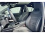 Mercedes-Benz A-klasse A 180 Automaat Business Solution AMG | Premium Plus Pakket | Nightpakket | Panoramadak | Advanced Sound System | Keyless-Go | Sfeerverlichting | Multibeam LED | Memory