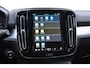 Volvo XC40 B4 211PK Automaat Plus Dark / Adaptive cruise control / Elektrische stoelen / Harman Kardon audio / Pilot assist / BLIS / Stoel en stuur verwarming / Elektrische achterklep / Parkeersensoren met 360 camera / Google infotainment