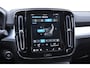 Volvo XC40 B4 211PK Automaat Plus Dark / Adaptive cruise control / Elektrische stoelen / Harman Kardon audio / Pilot assist / BLIS / Stoel en stuur verwarming / Elektrische achterklep / Parkeersensoren met 360 camera / Google infotainment