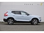 Volvo XC40 B4 211PK Automaat Plus Dark / Adaptive cruise control / Elektrische stoelen / Harman Kardon audio / Pilot assist / BLIS / Stoel en stuur verwarming / Elektrische achterklep / Parkeersensoren met 360 camera / Google infotainment