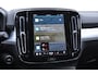 Volvo XC40 B4 211PK Automaat Plus Dark / Adaptive cruise control / Elektrische stoelen / Harman Kardon audio / Pilot assist / BLIS / Stoel en stuur verwarming / Elektrische achterklep / Parkeersensoren met 360 camera / Google infotainment