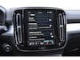 Volvo XC40 B4 211PK Automaat Plus Dark / Adaptive cruise control / Elektrische stoelen / Harman Kardon audio / Pilot assist / BLIS / Stoel en stuur verwarming / Elektrische achterklep / Parkeersensoren met 360 camera / Google infotainment