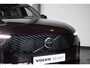 Volvo XC90 T8 455PK Plug-in hybrid AWD Ultra Dark | Bowers & Wilkins Premium Audio | Luchtvering | Donkergetint Glas | Geperforeerd Nappa Leder | Stoelventilatie | Google infotainment | Stoelverwarming | 360° Parkeercamera |