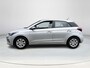 Hyundai i20 1.0 T-GDI Comfort | Rijklaarprijs! | Trekhaak | Camera | Apple Carplay/Android Auto  Climate Control | Cruise Control | Inclusief 12 mnd BOVAG-Garantie! |