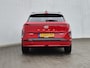 Hyundai Kona Electric Premium TT 65.4 kWh Automaat / Two Tone / Accu SoH 100% / HUD / CCS snelladen / Stuur- en Stoelverwarming / Stoelventilatie voor / Warmtepomp / Rondomzicht camera / Adaptief cruise control / Drie fase laden /