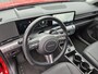 Hyundai Kona Electric Premium TT 65.4 kWh Automaat / Two Tone / Accu SoH 100% / HUD / CCS snelladen / Stuur- en Stoelverwarming / Stoelventilatie voor / Warmtepomp / Rondomzicht camera / Adaptief cruise control / Drie fase laden /