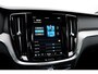 Volvo V60 B4 Automaat Ultimate Dark | Stoel- en Stuurverwarming | Sportstoelen met memory | 360° camera | Adaptieve Cruise Control | Schuif-/kanteldak | Harman Kardon Premium Audio | Head-up Display | Zwarte hemebekleding