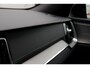 Volvo V60 B4 Automaat Ultimate Dark | Stoel- en Stuurverwarming | Sportstoelen met memory | 360° camera | Adaptieve Cruise Control | Schuif-/kanteldak | Harman Kardon Premium Audio | Head-up Display | Zwarte hemebekleding