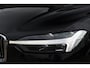 Volvo XC60 2.0 T8 Plug-in hybrid AWD Ultimate Bright | Trekhaak | Luchtvering | 360 Camera | Schuif-/ Kanteldak | Full Led Koplampen | Lederen dashboard | Verwarmd stuurwiel | Stoelverwarming |