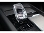 Volvo XC60 2.0 T8 Plug-in hybrid AWD Ultimate Bright | Trekhaak | Luchtvering | 360 Camera | Schuif-/ Kanteldak | Full Led Koplampen | Lederen dashboard | Verwarmd stuurwiel | Stoelverwarming |