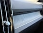 Volvo XC40 2.0 B4 Ultra Dark | Pixel LED | 360° Camera | Leder | 21'' | Panorama Schuifdak | Harman/Kardon | Keyless | Blis | Adaptieve Cruise Controle |