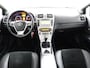 Toyota Avensis 1.8 VVTi Dynamic Business | Trekhaak | 1500kg trekvermogen | Navigatie |