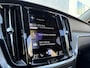 Volvo V60 2.0 T6 Recharge AWD Inscription | Adaptieve Cruise Control | Panoramadak | Nappa Lederen Bekleding | Harman Kardon Audio | Trekhaak | Head Up Display | Rondomzichtcamera |
