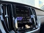Volvo V60 2.0 T6 Recharge AWD Inscription | Adaptieve Cruise Control | Panoramadak | Nappa Lederen Bekleding | Harman Kardon Audio | Trekhaak | Head Up Display | Rondomzichtcamera |