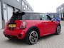 MINI John Cooper Works Mini JCW 1.5 Amsterdam editie, Sport Interieur, Multimedia, Navigatie, Head-up display, 6-bak, Airco/ECC, CruiseControl, LM-velgen, Parkeersensoren