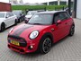 MINI John Cooper Works Mini JCW 1.5 Amsterdam editie, Sport Interieur, Multimedia, Navigatie, Head-up display, 6-bak, Airco/ECC, CruiseControl, LM-velgen, Parkeersensoren