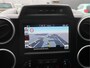 Citroën Berlingo 110 Pk Benzine * 5-Persoons * Hoge Zit * Luxe Uitvoering * Navigatie * Achteruitrij Camera * Voor en Achter ook Parkeer Sensoren * Cruise & Climate Control * Distributieriem 2024 Vervangen * Apple Car Play * Vingerhoets; Vierde Generatie Eersteklas Service !
