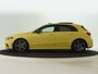 Mercedes-Benz A-klasse 180 Business Solution AMG | Lichtmetalen velgen | AMG Line | Night Pakket | Panorama Schuif-Kanteldak | Parking support camera achter | navigatie | Inclusief 24 maanden MB Certified garantie voor Europa.