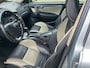 Volvo S60 2.4 Momentum Automaat zeer nette auto navigatie airco stoelverwarming leerbekeleding cruis control