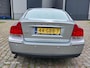 Volvo S60 2.4 Momentum Automaat zeer nette auto navigatie airco stoelverwarming leerbekeleding cruis control