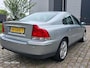 Volvo S60 2.4 Momentum Automaat zeer nette auto navigatie airco stoelverwarming leerbekeleding cruis control