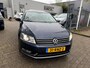 Volkswagen Passat 2.0 TSI Highline sedan, 2e eigenaar , full options, dealer onderhouden auto, n.a.p km, nwe apk * rijklaarprijs *