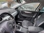 Volkswagen Passat 2.0 TSI Highline sedan, 2e eigenaar , full options, dealer onderhouden auto, n.a.p km, nwe apk * rijklaarprijs *