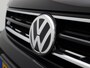 Volkswagen Tiguan 1.4 TSI Comfortline Business R 125 PK GERESERVEERD | Navigatie | Airco | Apple carplay | Cruise control | Lane Assist | Achterbank in delen neerklapbaar | Start-stopsysteem | Stuur Multifunctioneel |