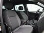 Volkswagen Tiguan 1.4 TSI Comfortline Business R 125 PK GERESERVEERD | Navigatie | Airco | Apple carplay | Cruise control | Lane Assist | Achterbank in delen neerklapbaar | Start-stopsysteem | Stuur Multifunctioneel |