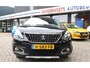 Peugeot 2008 130 Pk Benzine * Luxe Allure * Zwart * Navigatie * 1/2 Lederen Interieur * Achteruitrij Camera & Parkeer Sensoren * Climate & Cruise Control * Vingerhoets; Vierde Generatie Eersteklas Service !