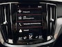 Volvo V60 Cross Country 2.0 T5 AWD Pro | Adaptive Cruise Control | Panoramadak | 360 Camera | Stoelverwarming voor en achter | Apple Carplay | Memory Seats | Standkachel | All-Season banden |