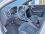 Kia ProCeed 1.5 T-GDi 140pk DCT7 GT-PlusLine | Panoramadak | JBL Premium Audio | Stoel/Stuurverwarming | 18" lichtmetalen velgen |