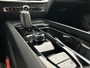 Volvo S60 2.0 B4 R-Design , Automaat , Adaptive Cruise , Trekhaak , Stoelen+Stuur+Achterbank Verwarmd , Camera , Carplay , BLIS , DAB , Elek. Verstelbare Stoelen Met Geheugen , Standkackel , Voorruit Verwarmd ,