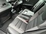 Volvo S60 2.0 B4 R-Design , Automaat , Adaptive Cruise , Trekhaak , Stoelen+Stuur+Achterbank Verwarmd , Camera , Carplay , BLIS , DAB , Elek. Verstelbare Stoelen Met Geheugen , Standkackel , Voorruit Verwarmd ,