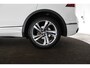 Volkswagen Tiguan 1.5 TSI R-Line Business+ | H&K | Assistentie pakket | Trekhaak |