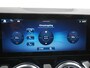 Mercedes-Benz B-klasse 180 AMG Line | Panorama - Schuifdak | Nightpakket | Apple Carplay & Android Auto | Achteruitrijcamera | Sfeerverlichting | 19 Inch AMG Velgen