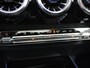 Mercedes-Benz B-klasse 180 AMG Line | Panorama - Schuifdak | Nightpakket | Apple Carplay & Android Auto | Achteruitrijcamera | Sfeerverlichting | 19 Inch AMG Velgen