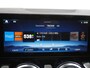 Mercedes-Benz B-klasse 180 AMG Line | Panorama - Schuifdak | Nightpakket | Apple Carplay & Android Auto | Achteruitrijcamera | Sfeerverlichting | 19 Inch AMG Velgen