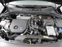 Mercedes-Benz B-klasse 180 AMG Line | Panorama - Schuifdak | Nightpakket | Apple Carplay & Android Auto | Achteruitrijcamera | Sfeerverlichting | 19 Inch AMG Velgen
