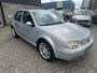 Volkswagen Golf 2.3 V5 Highline