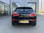MINI Clubman Mini 2.0 Cooper S Chili Serious Business | NL Auto/1e Eig./Voll.Historie/Navi/Leder/Pano.Dak/18"/PDC/Sportstoelen