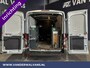 Ford Transit 2.0 TDCI L2H2 inrichting Euro6 Airco | LED | Navigatie | Cruisecontrol | Parkeersensoren | Android Auto Bijrijdersbank