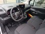 Fiat Doblò L1 1.5 BlueHDI 100pk | GEEN BPM | 3-zits | Houten afwerking laadruimte | NAVI | Multimedia | Apple Carplay | Android Auto | DAB+ | Achteruitrijcamera | Dode hoek detectie | Parkeersensoren voor- en achter | Licht- en regensensor | Bestuurdersstoel comfort | Trekhaak voorbereiding | Reservewiel | Van €23.828 voor €20.495 | N303726