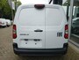 Fiat Doblò L1 1.5 BlueHDI 100pk | GEEN BPM | 3-zits | Houten afwerking laadruimte | NAVI | Multimedia | Apple Carplay | Android Auto | DAB+ | Achteruitrijcamera | Dode hoek detectie | Parkeersensoren voor- en achter | Licht- en regensensor | Bestuurdersstoel comfort | Trekhaak voorbereiding | Reservewiel | Van €23.828 voor €20.495 | N303726