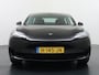 Tesla Model 3 RWD SR+ 60kWh 325PK FSD 3-Computer 18" AutoPilot Leder PanoDak Adaptive-Cruise Lmv Camera's Elektr.-Stuur+Stoelen+Spiegels+Geheugen+Easy-Entry+Verwarmde stoelen Park assistent PDC WIFI Lane-Assist Speed-Assist Navi LED Comfortstoelen ACC DAB Voorverwarmen interieur via App Keyless via Telefoonsleutel One-Pedal-Drive Origineel Nederlandse auto tot 11kw laden thuis! Garantie Accu tot  03-03-2028 max 160.000km 1.584kg licht!