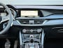 Alfa Romeo Stelvio 2.0 T AWD B-Tech | CarPlay | Panorama | Clime | Adaptive cruise | Navi | Metalic | 1e eig. |